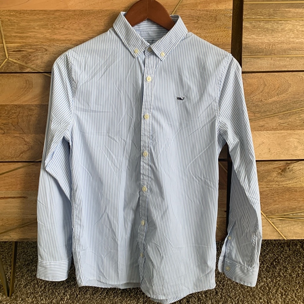 Vineyard Vines boys performance long sleeve button down, size L